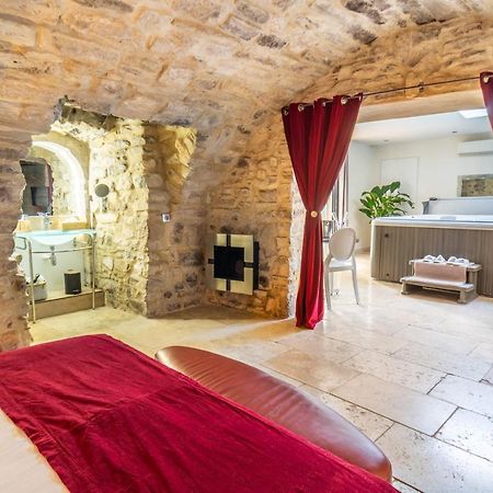 Chambre D'Hote Romantique Avec Spa Privatif Domaine Les Nuits Envoutees - Vezenobres Екстериор снимка